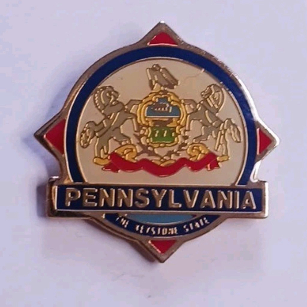 Vintage Pennsylvania Keystone State Crest Enamel Pin